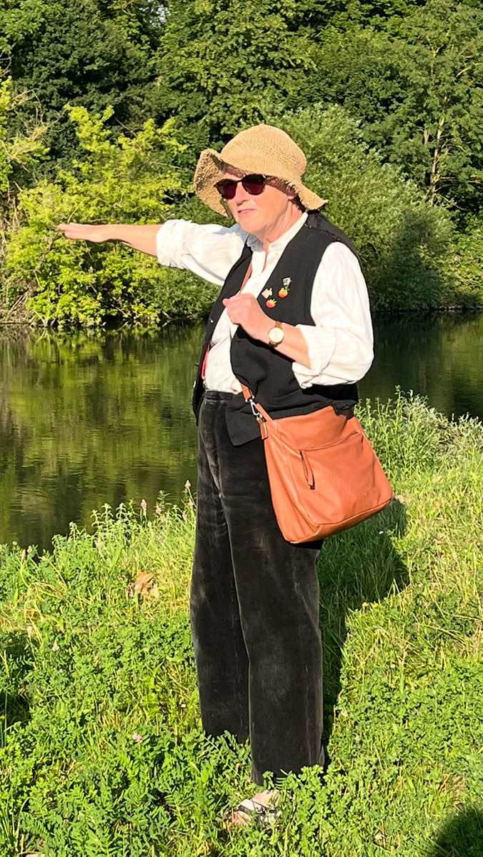 Bild: Stadtführerin Andrea Täschner alias "Hillers Loui"