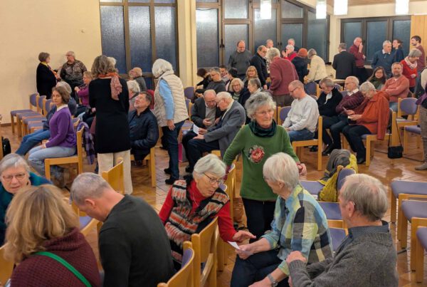 Gottesdienst Saal der Friedenskirche Frankenbach