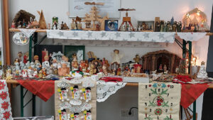 Bild: Weihnachtsflohmarkt im Foyer